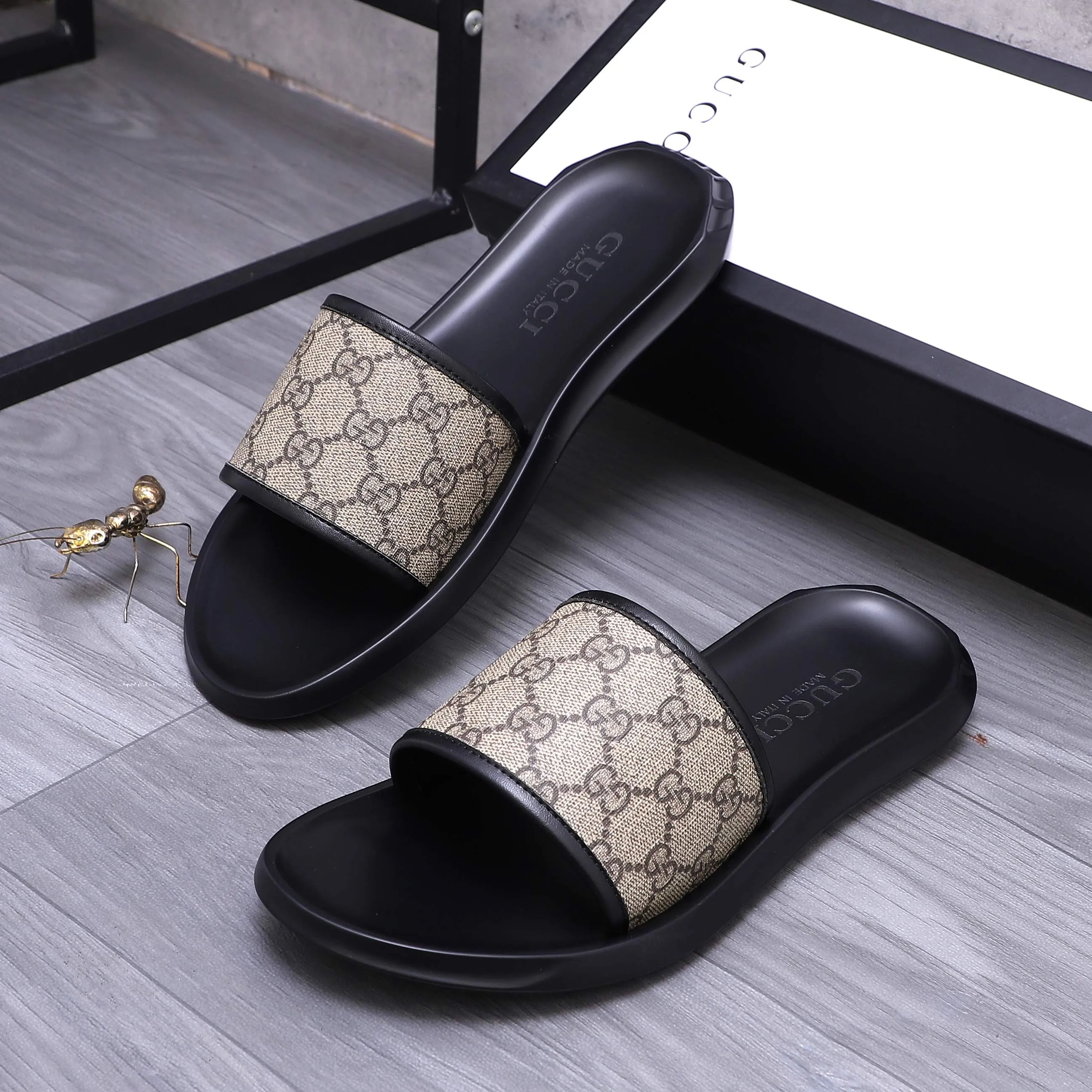 Men's shoes 💰280 Product trademark: GUCCI "Gucci" slippers Regular size: 38-44 (45.46 custom-made, non-returnable) Product materials: Selected cowhide printed upper, instep imitation leather lining, original outsole